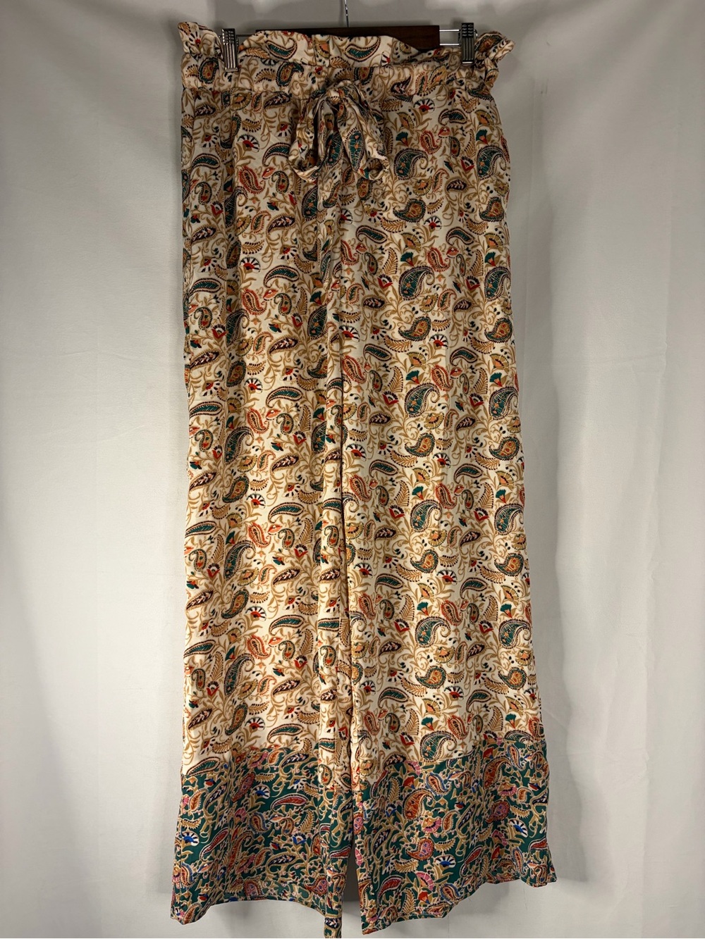 Paisley Tie-Waist Wide-leg Pants in Cream and Multicolor